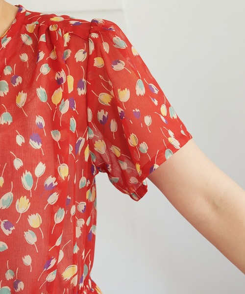 Dot&Stripes CHILD WOMAN(ドットアンドストライプス チャイルドウーマン)の「チューリッププリント プリーツ半袖ワンピース(ワンピース・レディース・レッド/ブラック・FREE)」の11枚目の写真