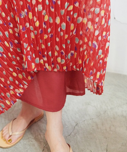 Dot&Stripes CHILD WOMAN(ドットアンドストライプス チャイルドウーマン)の「チューリッププリント プリーツ半袖ワンピース(ワンピース・レディース・レッド/ブラック・FREE)」の14枚目の写真