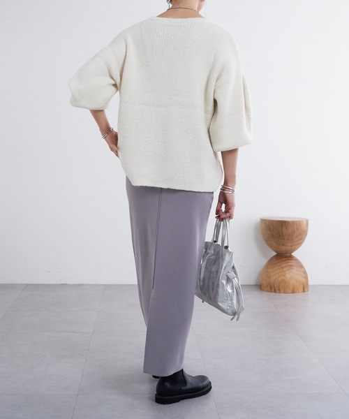 SHENERY（シーナリー）の「袖タックニット（ニット/セーター・レディース・オフホワイト/グレー・FREE）」の6枚目の写真