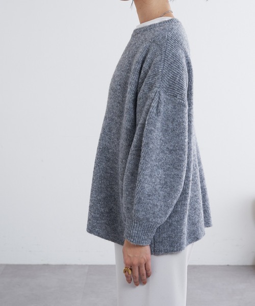 SHENERY（シーナリー）の「袖タックニット（ニット/セーター・レディース・オフホワイト/グレー・FREE）」の14枚目の写真