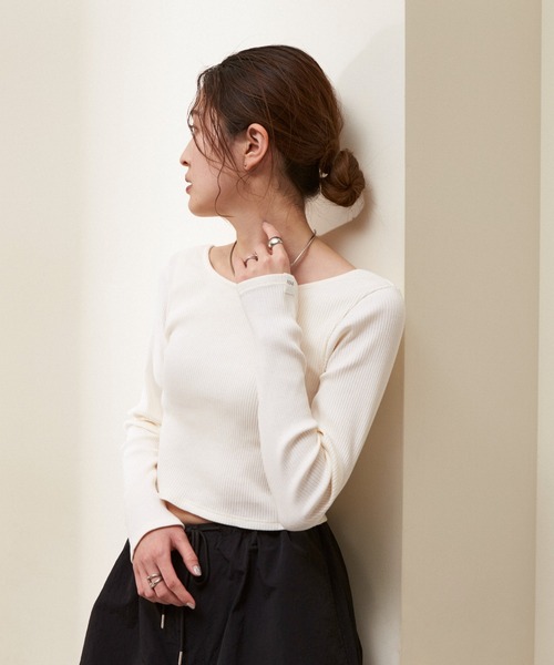 GUNZE（グンゼ）の「【shay／シェイ】(カップ付)バックオープントップス（Tシャツ/カットソー・レディース・ブラック/グリーン/アイボリー・ONE SIZE）」の5枚目の写真