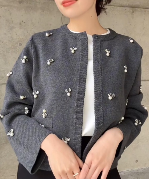 anuans（アニュアンス）の「ビジューニットジャケット（カーディガン