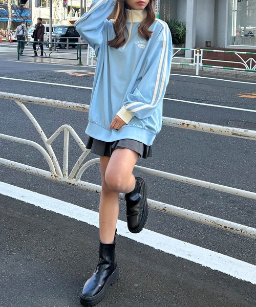 INGNI（イング）の「サイドラインハーフZIP胸ロゴジャージチュニック（その他トップス・レディース・アイボリー/ブラック/ライトブルー・M）」の11枚目の写真