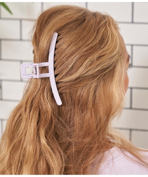 anap mimpi（アナップミンピ）の「カラー スクエア ビッグ バンスクリップ ヘアクリップ（バレッタ/ヘアクリップ・レディース・ラベンダー/オレンジ/ライトピンク/イエロー×グリーン/オフホワイト・FREE）」の2枚目の写真