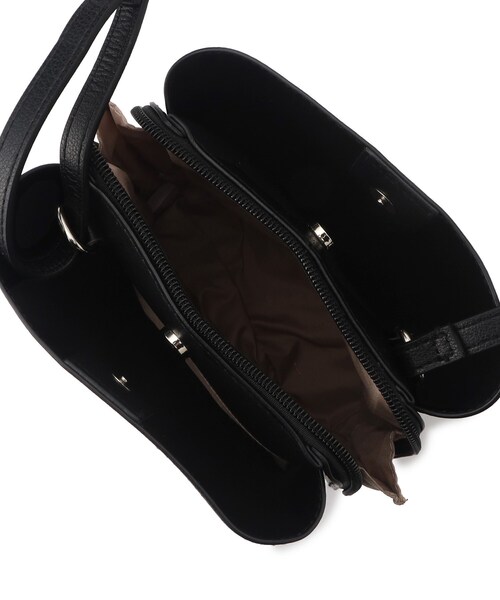 SHOO・LA・RUE（シューラルー）の「【軽量/大人カジュアル】 ふわっと軽い三層ショルダーバッグ（ショルダーバッグ・レディース・シルバー/ブラック/グレー系4/オレンジ/ブルー系その他/ベージュ系4・00）」の19枚目の写真