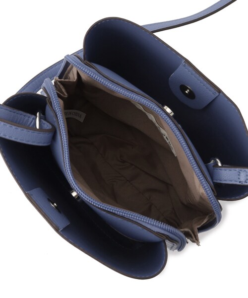 SHOO・LA・RUE（シューラルー）の「【軽量/大人カジュアル】 ふわっと軽い三層ショルダーバッグ（ショルダーバッグ・レディース・シルバー/ブラック/グレー系4/オレンジ/ブルー系その他/ベージュ系4・00）」の21枚目の写真