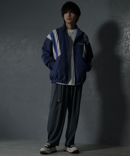 MinoriTY(マイノリティ)の「【MinoriTY select】ピーチスキン刺繍トラックジャケット メンズ ショート丈 秋服(ジャージ・メンズ・ネイビー/アイボリー/グリーン・L/M)」の4枚目の写真