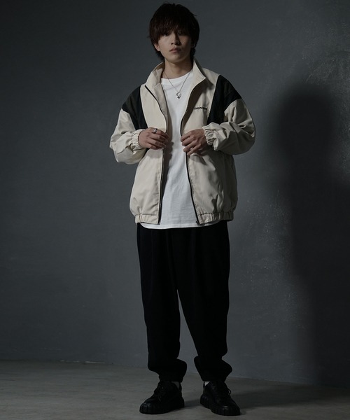 MinoriTY(マイノリティ)の「【MinoriTY select】ピーチスキン刺繍トラックジャケット メンズ ショート丈 秋服(ジャージ・メンズ・ネイビー/アイボリー/グリーン・L/M)」の12枚目の写真
