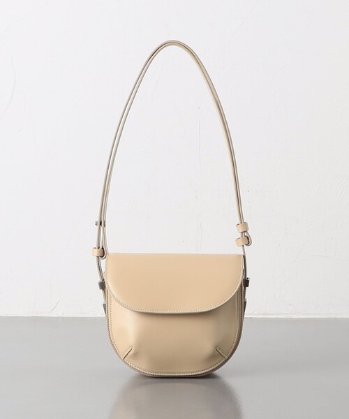 OSOI（オソイ）の「【一部別注】＜OSOI＞CUBBY バッグ（ショルダーバッグ・レディース・ベージュ/ブラック・FREE）」の6枚目の写真