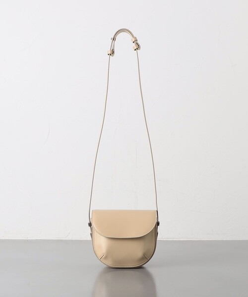 OSOI（オソイ）の「【一部別注】＜OSOI＞CUBBY バッグ（ショルダーバッグ・レディース・ベージュ/ブラック・FREE）」の7枚目の写真