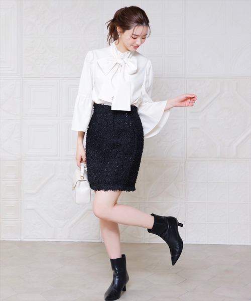 SWINGLE（スウィングル）の「リボンツイードハイウエストミニスカート（スカート・レディース・アイボリー/ブラック・SMALL/MEDIUM）」の11枚目の写真