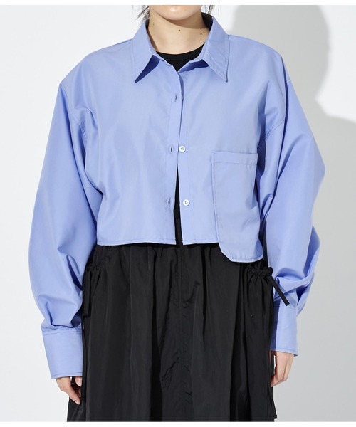 Settimissimo（セッティミッシモ）の「アシンメトリーポケット ブロード ショートシャツ クロップド丈（シャツ/ブラウス・レディース・オフホワイト/ブルー・FREE）」の14枚目の写真