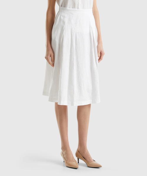 BENETTON (UNITED COLORS OF BENETTON)(ベネトンユナイテッドカラーズオブベネトン)の「リネン100%ミディ丈フレアスカート(スカート・レディース・ブラック/カーキ/ライトベージュ/ホワイト/ベージュ/イエロー・44/40/38/42/36)」の2枚目の写真