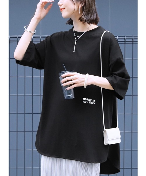 reca(レカ)の「バッグロゴプリントBIGTシャツ(Tシャツ/カットソー・レディース・ブラック/ホワイト/ナチュラル・FREE)」の2枚目の写真
