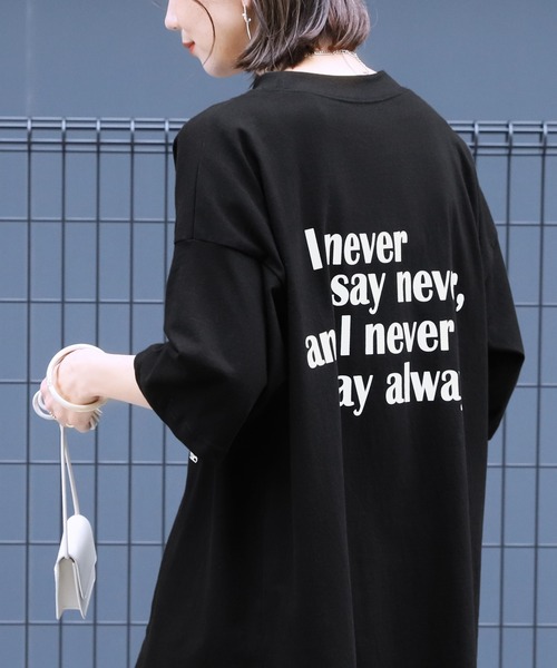 reca(レカ)の「バッグロゴプリントBIGTシャツ(Tシャツ/カットソー・レディース・ブラック/ホワイト/ナチュラル・FREE)」の7枚目の写真