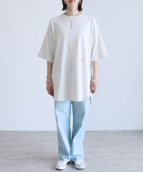 reca(レカ)の「バッグロゴプリントBIGTシャツ(Tシャツ/カットソー・レディース・ブラック/ホワイト/ナチュラル・FREE)」の14枚目の写真