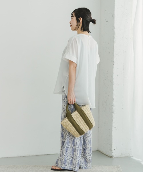 ITEMS URBANRESEARCH（アイテムズ アーバンリサーチ）の「ピンタックレースブラウス（シャツ/ブラウス・レディース・ベージュ/ブラック/ライトブルー/オフホワイト・FREE）」の10枚目の写真