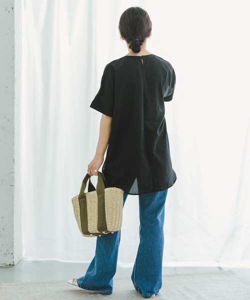 ITEMS URBANRESEARCH（アイテムズ アーバンリサーチ）の「ピンタックレースブラウス（シャツ/ブラウス・レディース・ベージュ/ブラック/ライトブルー/オフホワイト・FREE）」の16枚目の写真