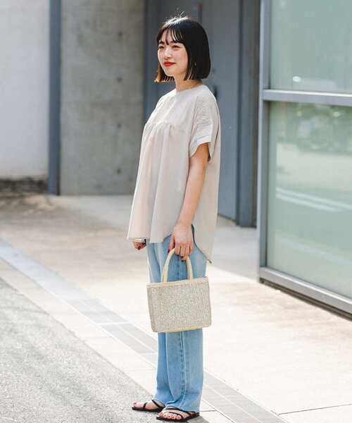 ITEMS URBANRESEARCH（アイテムズ アーバンリサーチ）の「ピンタックレースブラウス（シャツ/ブラウス・レディース・ベージュ/ブラック/ライトブルー/オフホワイト・FREE）」の22枚目の写真