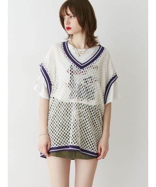 jouetie(ジュエティ)の「Vネックメッシュチュニックベスト(ベスト・レディース・アイボリー/ブラック/グリーン・MEDIUM)」の20枚目の写真