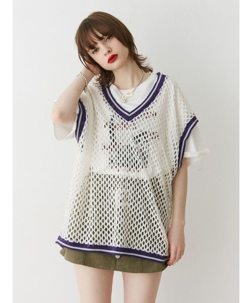 jouetie(ジュエティ)の「Vネックメッシュチュニックベスト(ベスト・レディース・アイボリー/ブラック/グリーン・MEDIUM)」の21枚目の写真