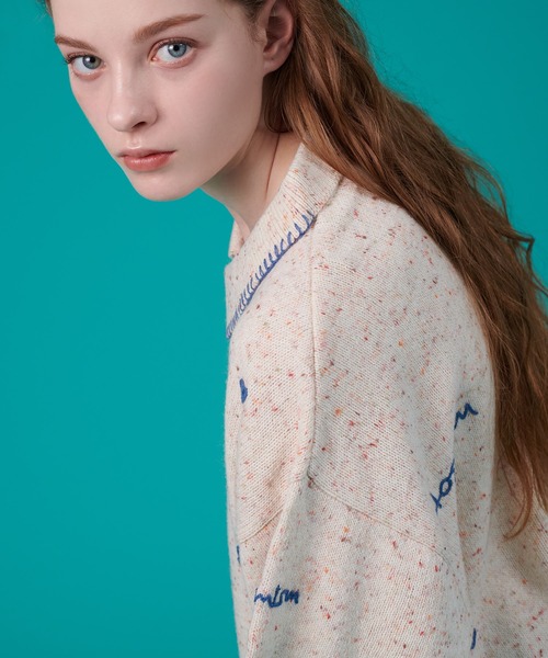 ONCILY（オンシェリー）の「HAND WRITTEN EMBROIDERY KNIT SHIRT / ハンドライティング刺繍ニットシャツ（シャツ/ブラウス・メンズ・ブラック/アイボリー/ネイビー・MEDIUM/LARGE/SMALL）」の8枚目の写真