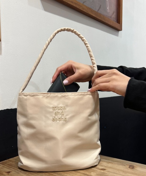 Sorriso（ソリッソ）の「ワンポイント ハンドバッグ（ハンドバッグ・レディース・ブルー/オフホワイト・F）」の7枚目の写真