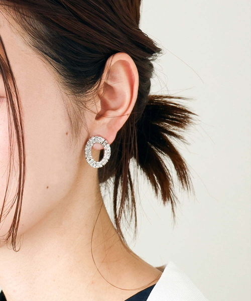 a.v.v(アーヴェヴェ)の「シャイニーサークルピアス(ピアス(両耳用)・レディース・シルバー・38)」の1枚目の写真