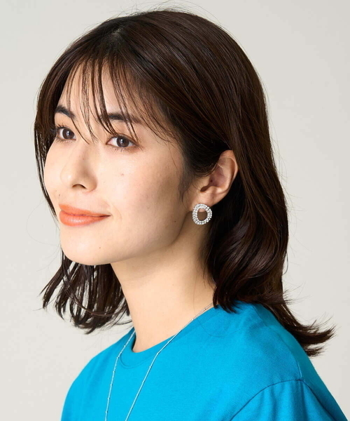 a.v.v(アーヴェヴェ)の「シャイニーサークルピアス(ピアス(両耳用)・レディース・シルバー・38)」の3枚目の写真