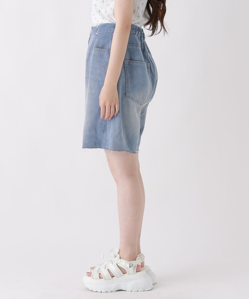 repipi armario（レピピ アルマリオ）の「デニムホックショートパンツ（デニムパンツ・キッズ・ブラック系/ライトブルー/その他・SMALL/MEDIUM/LARGE）」の19枚目の写真