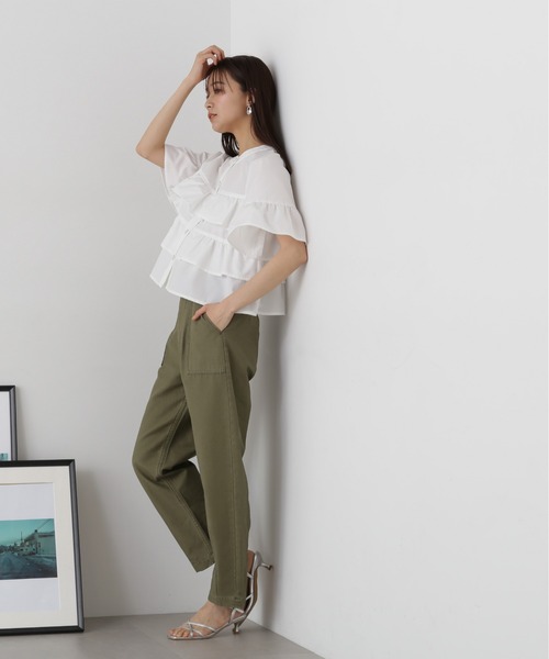 N.(N. Natural Beauty Basic)(エヌエヌナチュラルビューティーベーシック)の「◆◇フロントボタンラッフルブラウス(シャツ/ブラウス・レディース・オフホワイト/ブラック系その他/ライトブルー・MEDIUM)」の8枚目の写真