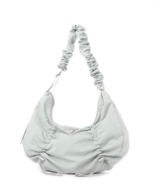 LAKOLE(ラコレ)の「フロントドロストミドルショルダーバッグ / 125599(ショルダーバッグ・レディース・ブラック/ホワイト/ライトグリーン/オフホワイト・FREE)」の20枚目の写真