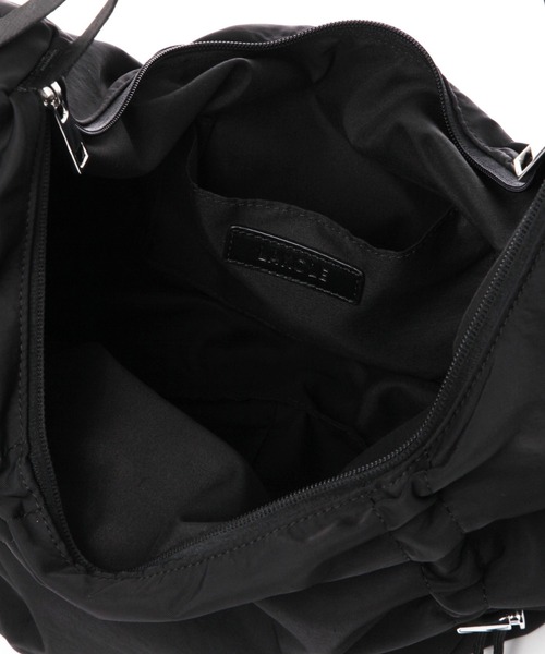 LAKOLE(ラコレ)の「フロントドロストミドルショルダーバッグ / 125599(ショルダーバッグ・レディース・ブラック/ホワイト/ライトグリーン/オフホワイト・FREE)」の12枚目の写真