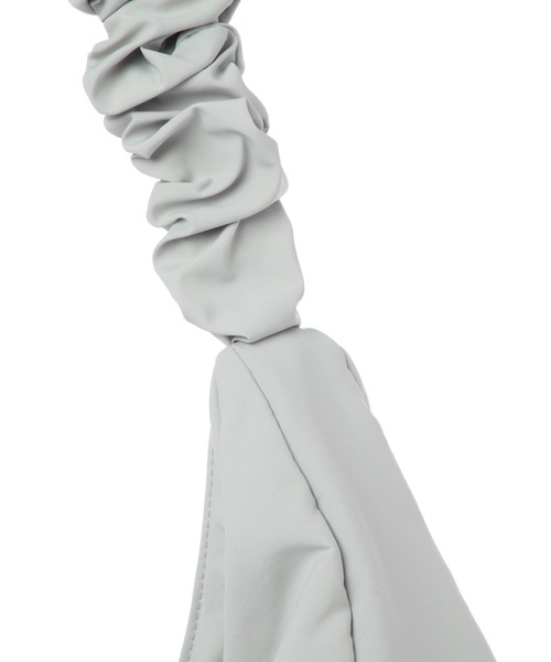 LAKOLE(ラコレ)の「フロントドロストミドルショルダーバッグ / 125599(ショルダーバッグ・レディース・ブラック/ホワイト/ライトグリーン/オフホワイト・FREE)」の15枚目の写真