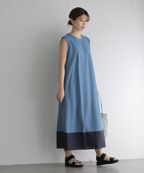 La TOTALITE（ラトータリテ）の「配色カットワンピース（ワンピース・レディース・ブルー/ベージュ/ブラック・FREE）」の10枚目の写真