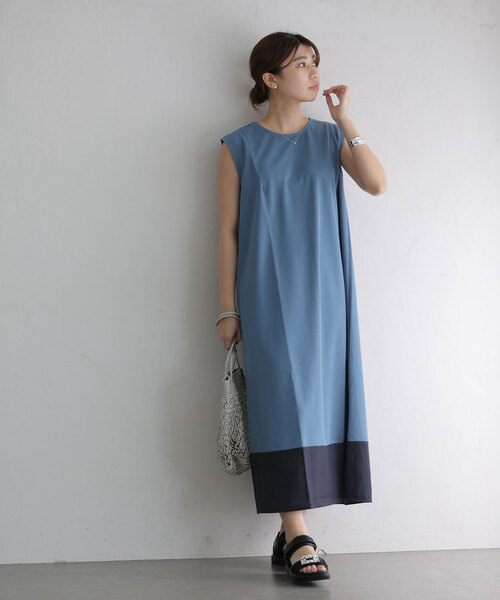 La TOTALITE（ラトータリテ）の「配色カットワンピース（ワンピース・レディース・ブルー/ベージュ/ブラック・FREE）」の12枚目の写真