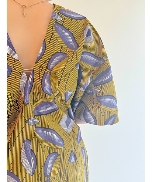 サラマリカ リネン100% 総柄トップス フリーサイズ エスニック sara mallika（サラ マリカ）の「CTN AFRICAN PRT VNECK DRESS