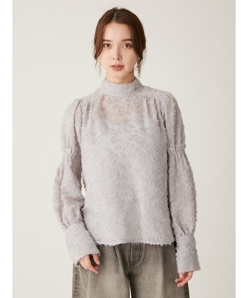 LILY BROWN（リリーブラウン）の「ボリュームボウタイブラウス（シャツ