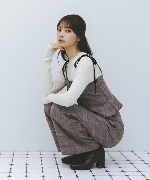 JILL by JILL STUART（ジルバイジルスチュアート）の「◇ロゴミディブーツ（ブーツ・レディース・ベージュ/ブラック・LARGE/MEDIUM/SMALL）」の17枚目の写真