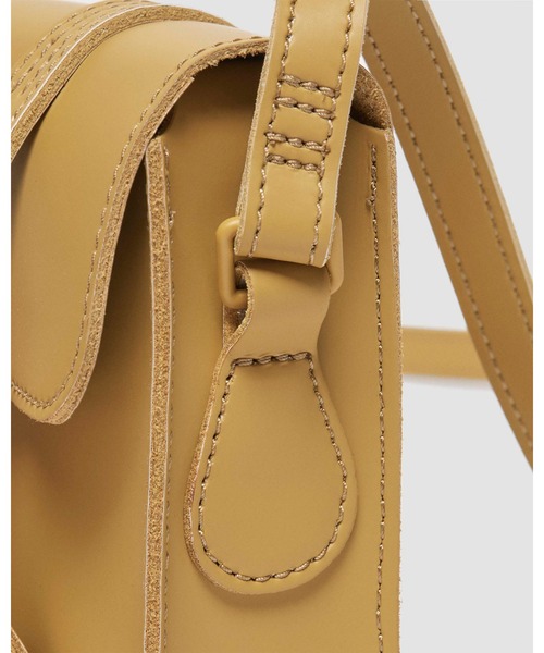 Dr. Martens サッチェル バッグ ブラウン Dr. Martens（ドクター