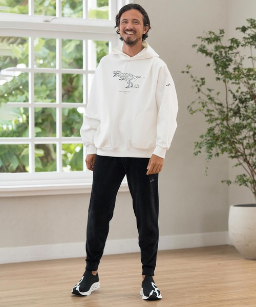 CALL&RESPONSE（コールアンドレスポンス）の「mpa3524-ティラノサウルス-プリントパーカー-ダンボールニット（パーカー・メンズ・ブラック/ホワイト・2/4/5）」の7枚目の写真