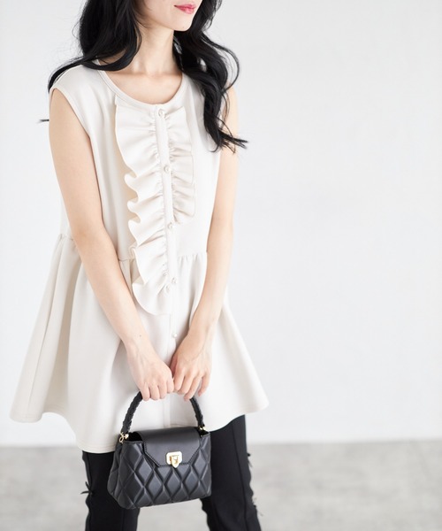 tocco closet（トッコ　クローゼット）の「【ZOZO限定】カットジョーゼットフロントフリルペプラムベスト（ベスト・レディース・ベージュ/ブラック/アイボリー・M）」の12枚目の写真