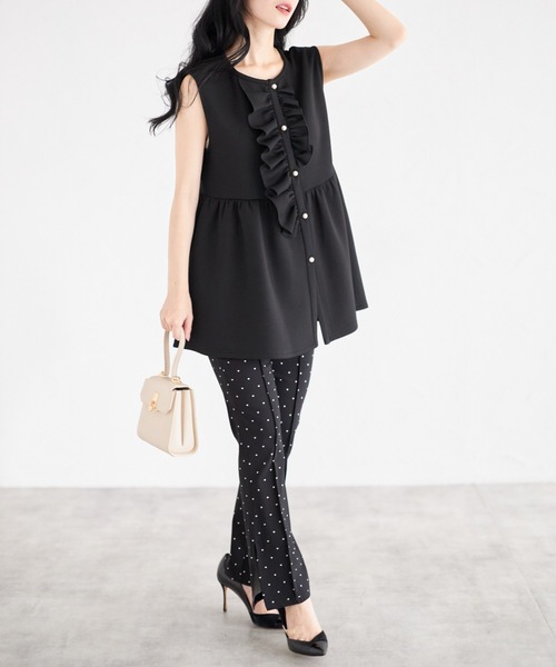 tocco closet（トッコ　クローゼット）の「【ZOZO限定】カットジョーゼットフロントフリルペプラムベスト（ベスト・レディース・ベージュ/ブラック/アイボリー・M）」の17枚目の写真