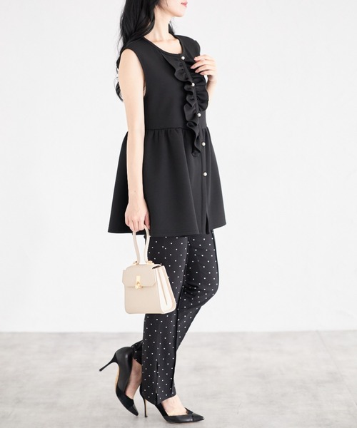 tocco closet（トッコ　クローゼット）の「【ZOZO限定】カットジョーゼットフロントフリルペプラムベスト（ベスト・レディース・ベージュ/ブラック/アイボリー・M）」の18枚目の写真