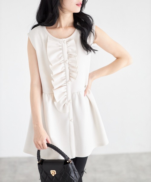 tocco closet（トッコ　クローゼット）の「【ZOZO限定】カットジョーゼットフロントフリルペプラムベスト（ベスト・レディース・ベージュ/ブラック/アイボリー・M）」の5枚目の写真