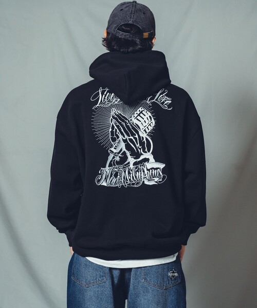 NineMicrophones(ナインマイクロフォンズ)の「Pray with the microphone PARKA(ベスト・メンズ・グレー/バーガンディー/ブラック・LARGE/MEDIUM/SMALL/XX-LARGE/X-LARGE)」の18枚目の写真