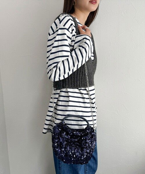 fredy emue（フレディエミュ）の「スパンコール丸手2WAYバッグ（ショルダーバッグ・レディース・ネイビー/ブラック・FREE）」の5枚目の写真