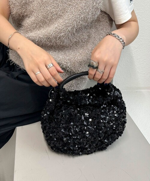 fredy emue（フレディエミュ）の「スパンコール丸手2WAYバッグ（ショルダーバッグ・レディース・ネイビー/ブラック・FREE）」の14枚目の写真