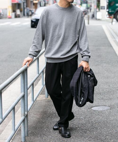 URBAN RESEARCH ROSSO MEN(アーバンリサーチロッソメン)の「『一部WEB限定カラー』綿カシミヤクルーネックニット(ニット/セーター・メンズ・ブルー/グリーン/グレー/アイボリー/ブラック・LARGE/MEDIUM)」の9枚目の写真