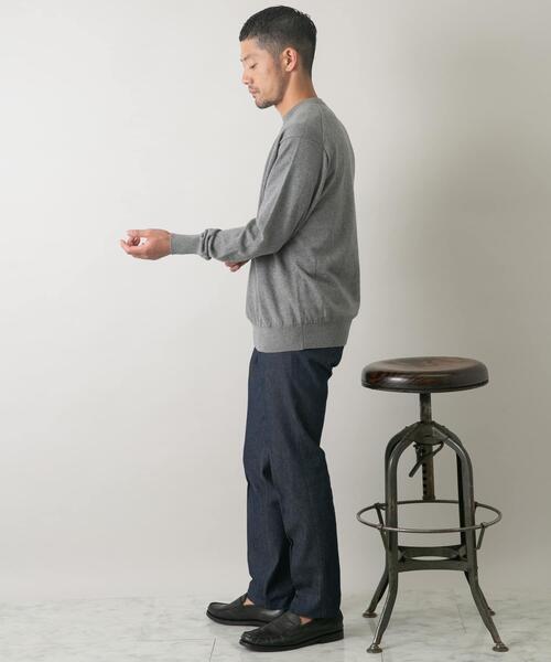 URBAN RESEARCH ROSSO MEN(アーバンリサーチロッソメン)の「『一部WEB限定カラー』綿カシミヤクルーネックニット(ニット/セーター・メンズ・ブルー/グリーン/グレー/アイボリー/ブラック・LARGE/MEDIUM)」の16枚目の写真